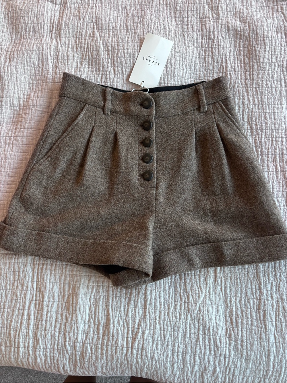 SOLD NWT Sézane Wallace Shorts in Taupe Size 2/34 - Picture 5 of 8